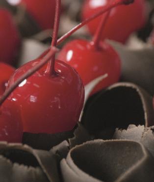 Lody śmietankowe - czekolada z wiśnią